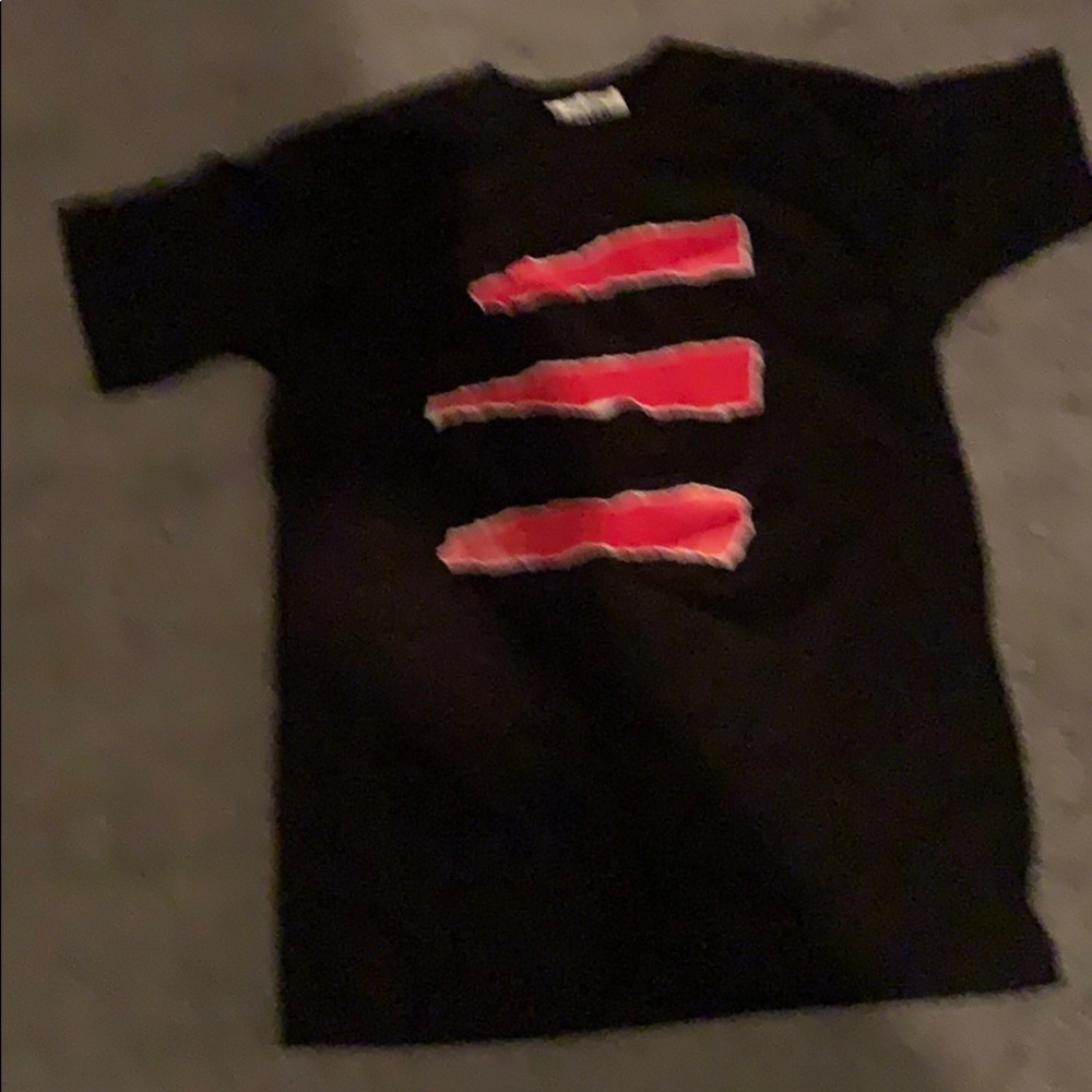 Men’s t-shirt